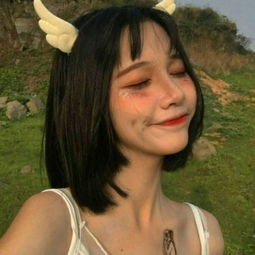 两个美女互相亲胸截图2