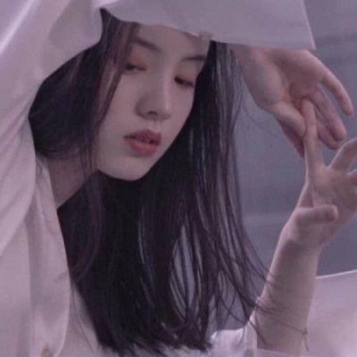 看“总结迎新”如何贯穿年末主题？