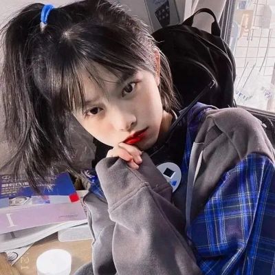 四川成都：中欧班列拉来“洋年货”