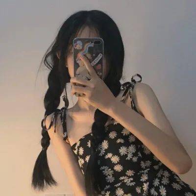 让扎克伯格公开表示“她嫁给我是我高攀”，普莉希拉·陈身上究竟有什么样的魔力
